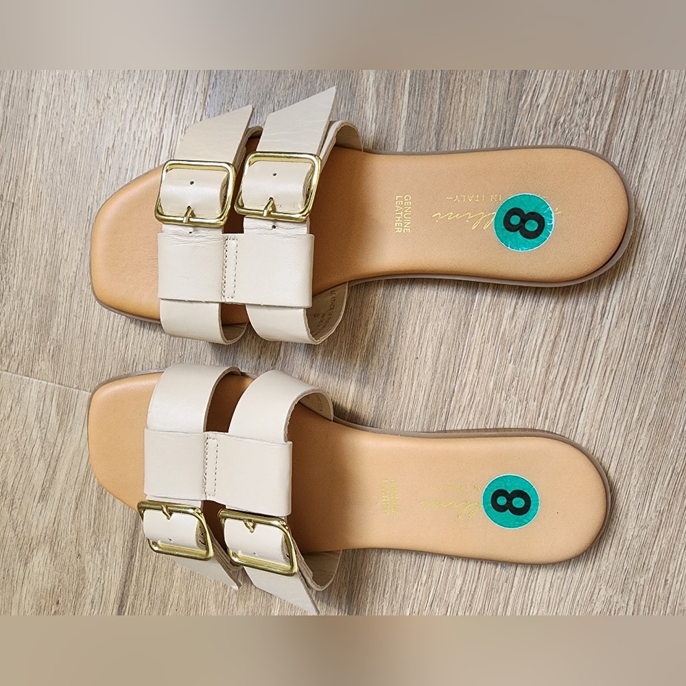 Avellini. Size 8. Sandals with Gold Accents.